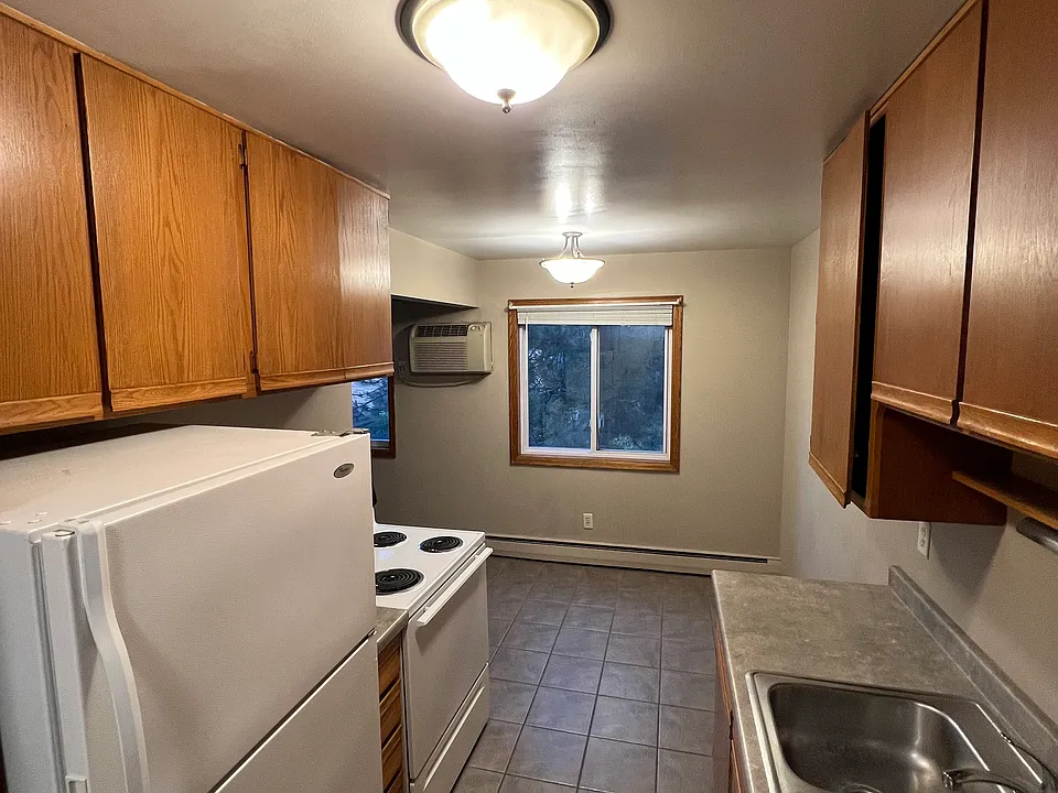 22 Raymond Pl #6