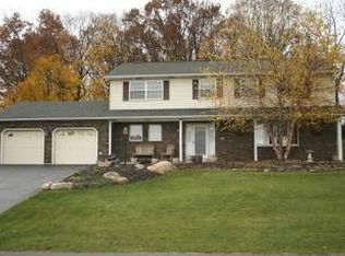 3928 Shirley Dr, Schnecksville, PA 18078