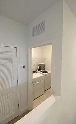 3rd image of 125 SW 171st Way