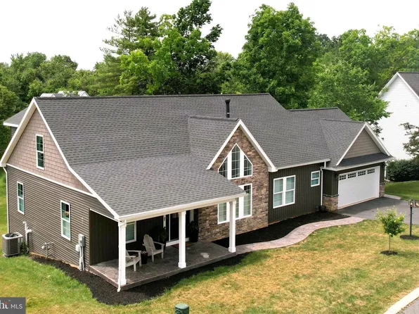 1214 Fox Meadow Cir, Bellefonte, PA 16823