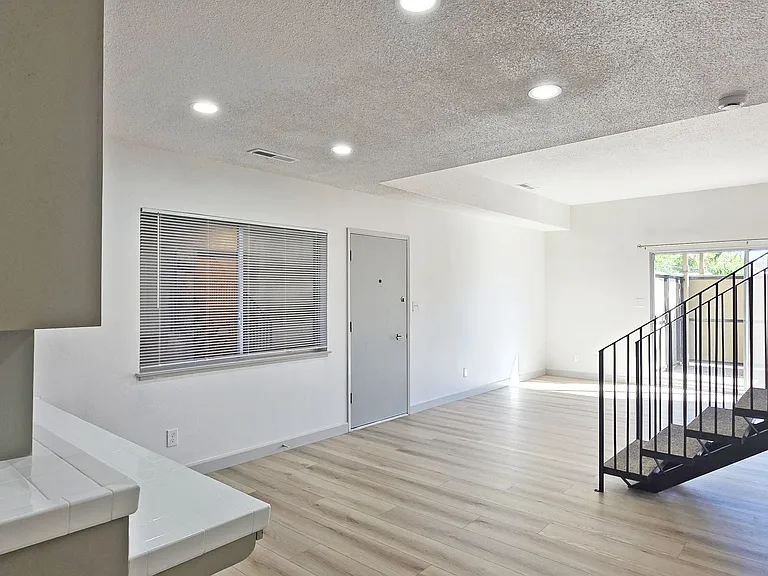 5994 Lake Crest Way #29 — Photo 8