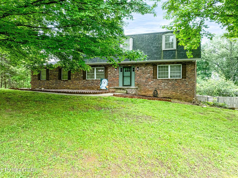 1st image of 1705 Blackwood Dr