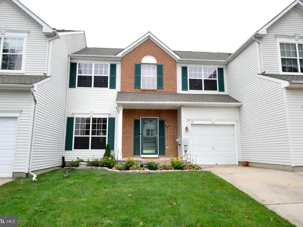 45 Windingbrook Rd, Bordentown, NJ 08505