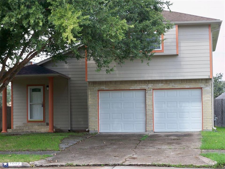 1st image of 1002 W Brompton Dr
