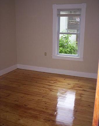 2nd image of 1085 Middlesex St