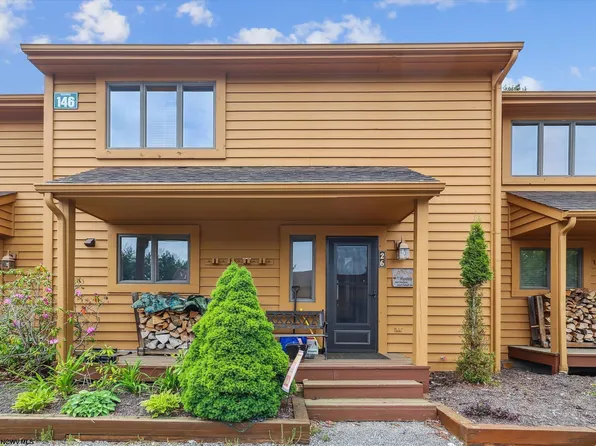26 Deerfield Vlg #26, Davis, WV 26260