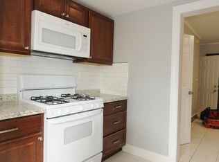 128 Putnam St #1, Boston, MA 02128