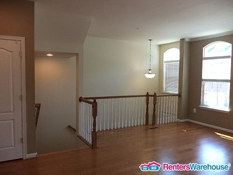 3rd image of 7609 Timbercross Ln
