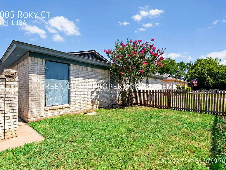 1005 Roky Ct — Photo 19