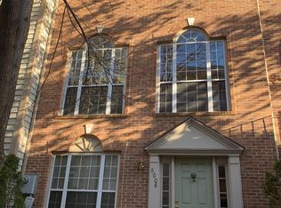 6008 Ricketts Walk, Alexandria, VA 22312