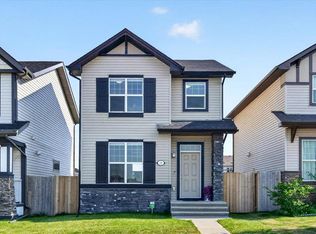 75 N Skyview Point Rd NE, Calgary, AB T3N0G8