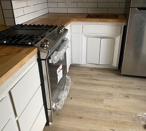 3rd image of 375 Delmas Ave APT 4