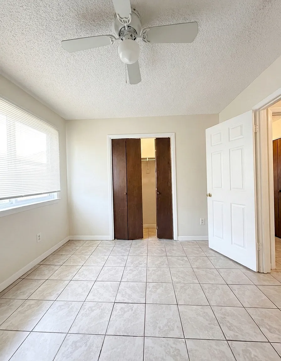 535 South 61st Ave - 535A — Photo 4