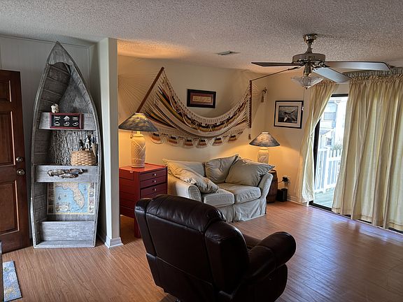 5th image of 10 Flagler Dr