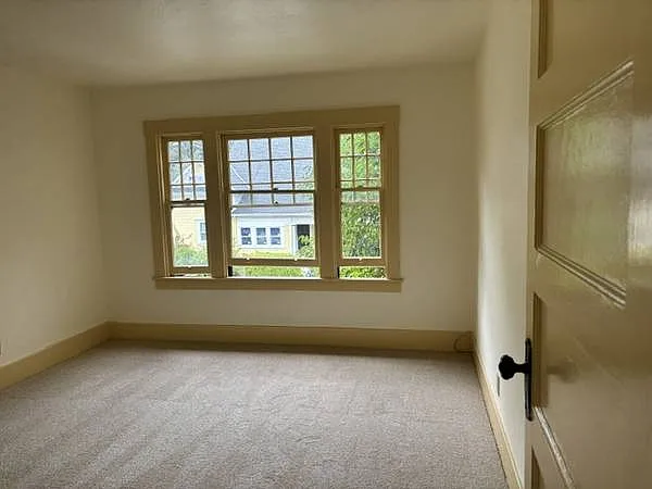408 S Main St — Photo 2