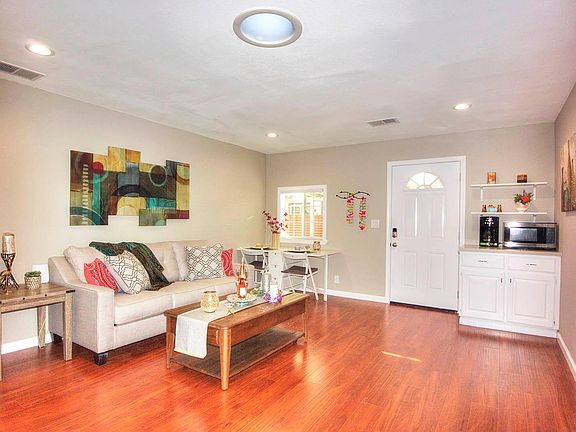 4th image of 1917 Farragut Way #3