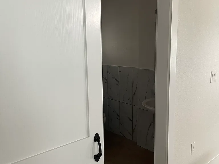 1041 Delgado St #1 — Photo 8