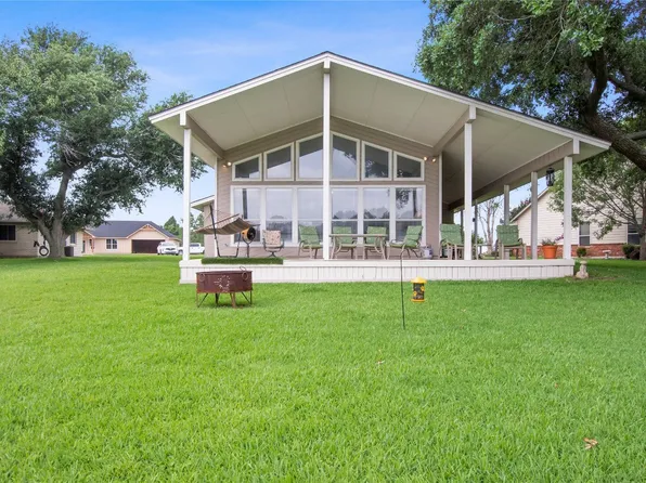 221 Scenic Rd, Trinidad, TX 75163