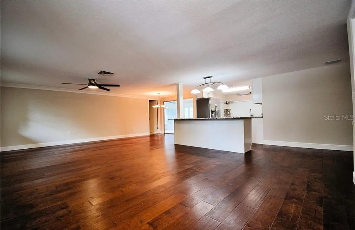 3 bed, 1519 sqft, $2,095 — Photo 4