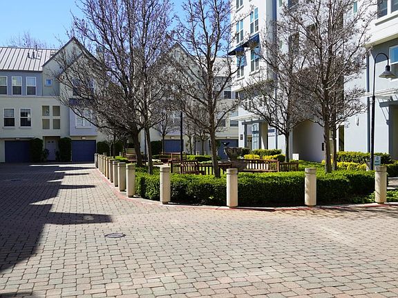 2nd image of 207 Village Ln
