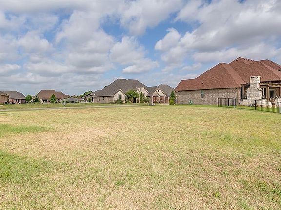 4th image of 1505 Pebble Bay Ct