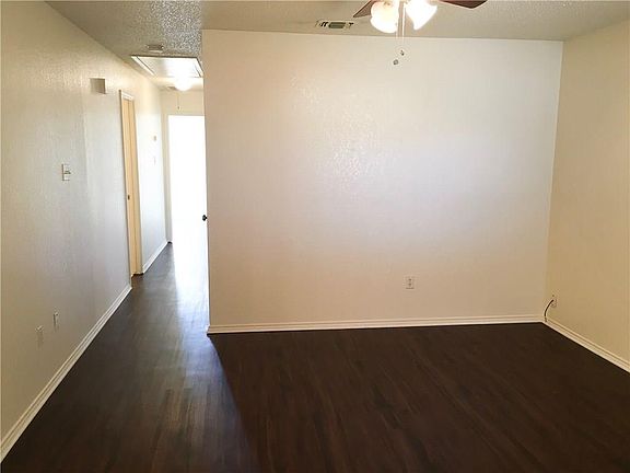 3rd image of 10267 Aurora Dr
