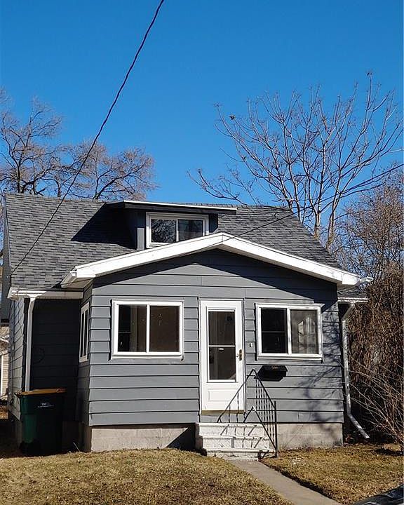 1st image of 240 Osborne St