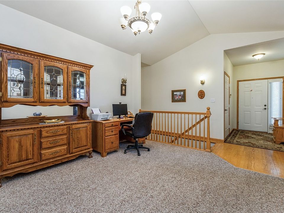930 Dorchester Pl NE, Cedar Rapids, IA 52402 Zillow