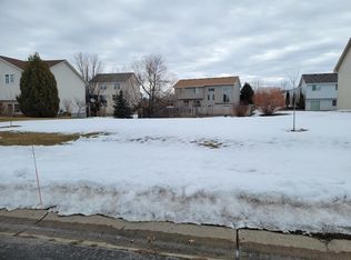 1336 Evergreen Pl, Mayer, MN 55360