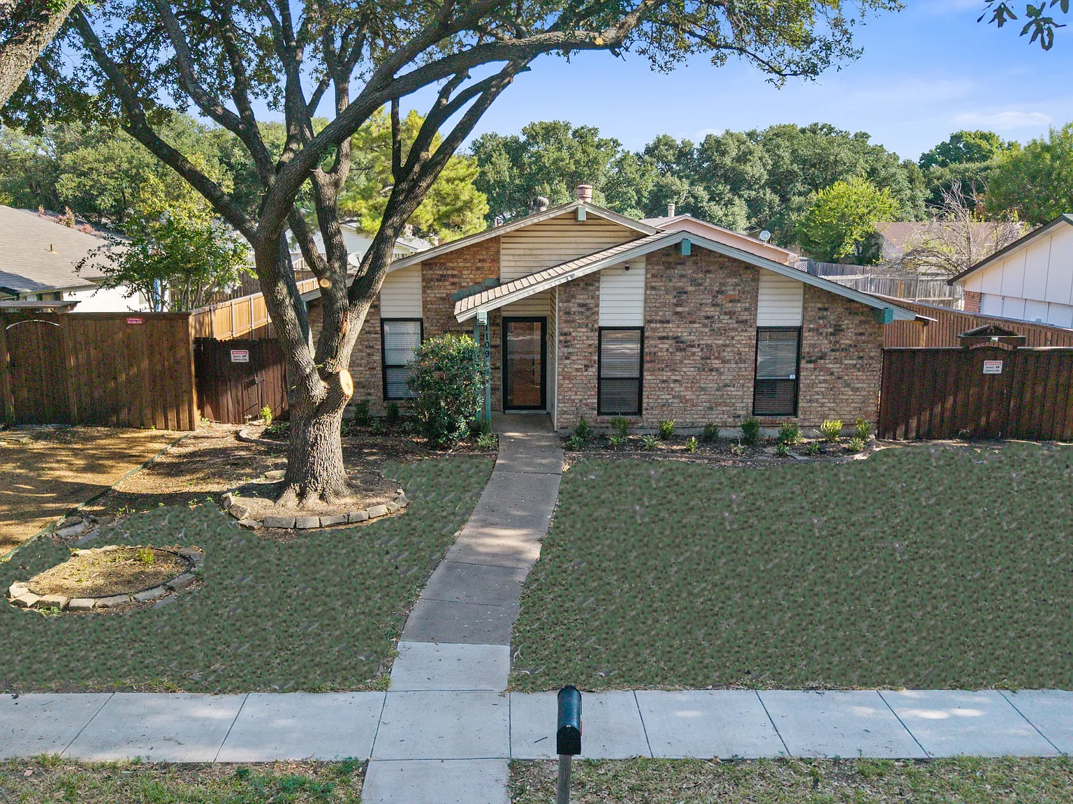 1109 Villa Downs Dr — Photo 2