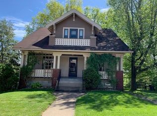 737 Clover Ave, Ellwood City, PA 16117