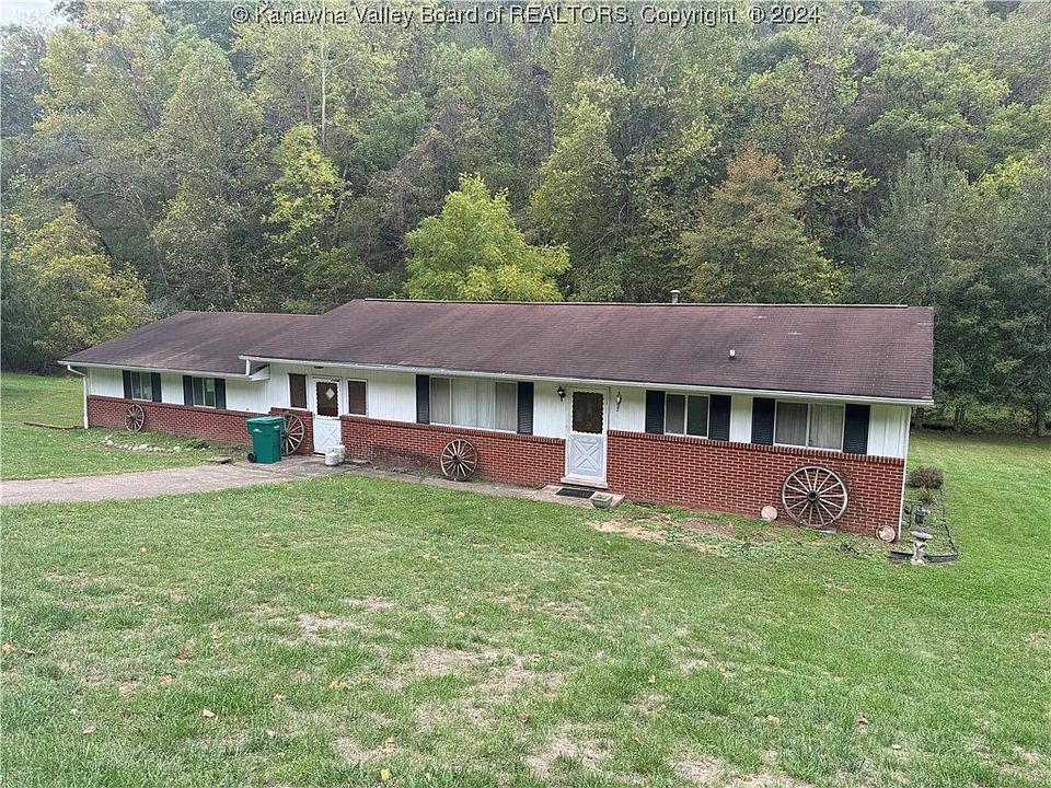 1st image of 22 Carol Dr