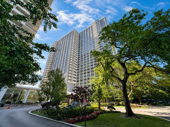 4250 N Marine Dr APT 716, Chicago, IL 60613