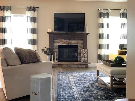 3rd image of 42 Scooter Cir