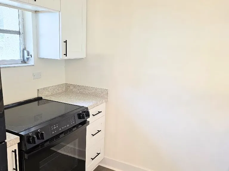 1237 N Egret Point — Photo 6