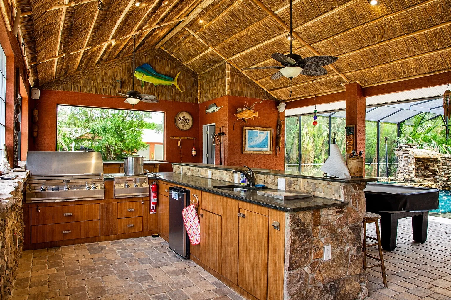4 bed, 2500 sqft, $4,500 — Photo 3
