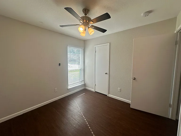7814 Bob White Dr — Photo 15