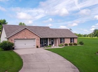 15381 Dwina Rd, Pittsburg, IL 62974