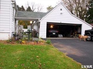 6066 Sullivan Trl, Nazareth, PA 18064