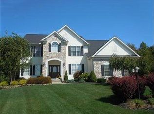 8053 Summersweet Trl, Northfield, OH 44067