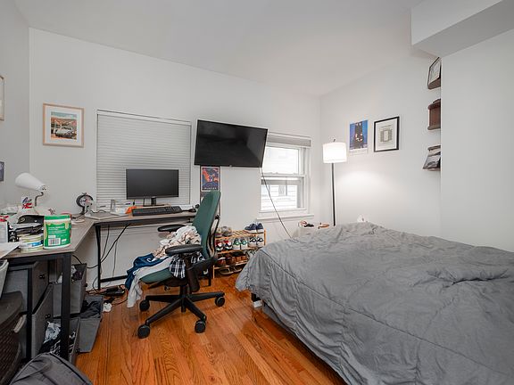 5th image of 69 Leonard St #5A