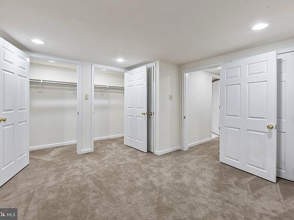 4th image of 600 Jett St