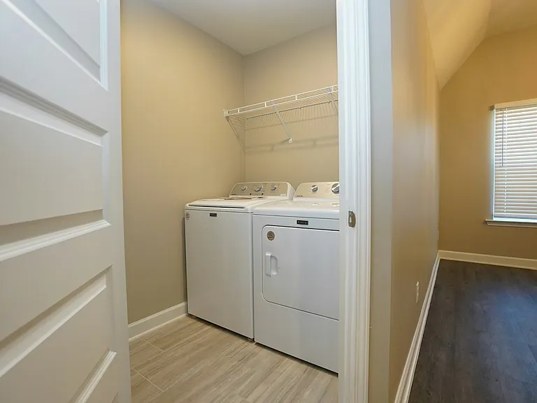 1337 Benjamin Harrison Dr — Photo 40