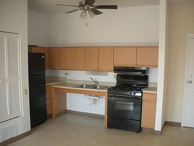 1st image of 4752 S Wabash Ave APT 200