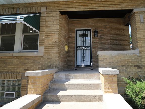 4th image of 1430 S 10th Ave