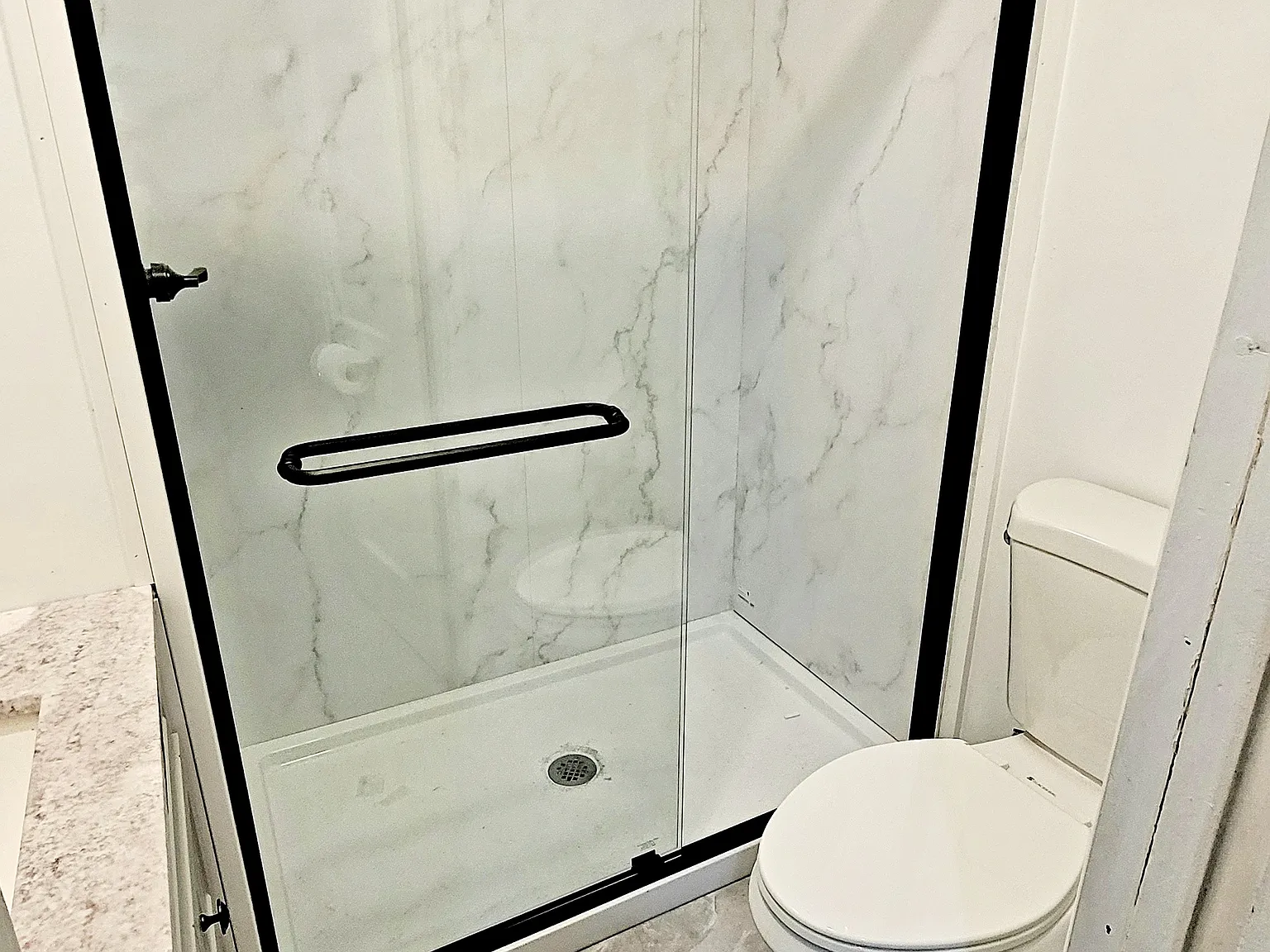 3 bed, 900 sqft, $1,600 — Photo 3