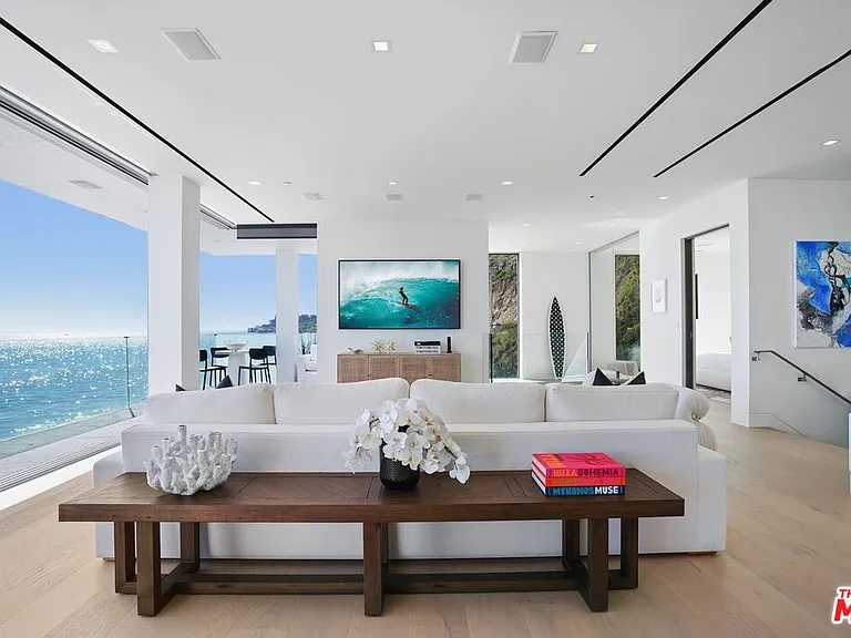 26122 Pacific Coast Hwy — Photo 4