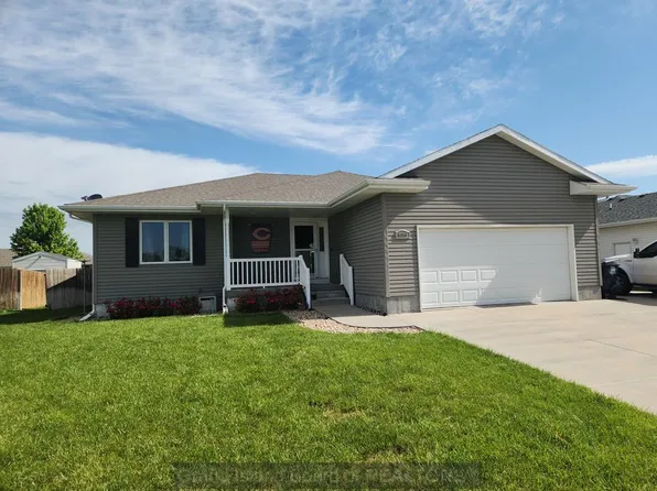 4116 Sun Ridge Ln, Grand Island, NE 68803