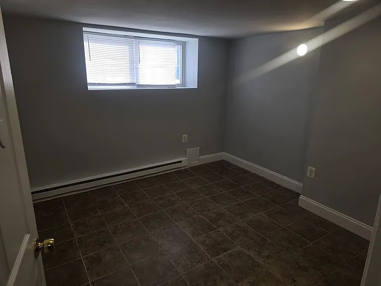 512 Winston Ave — Photo 10
