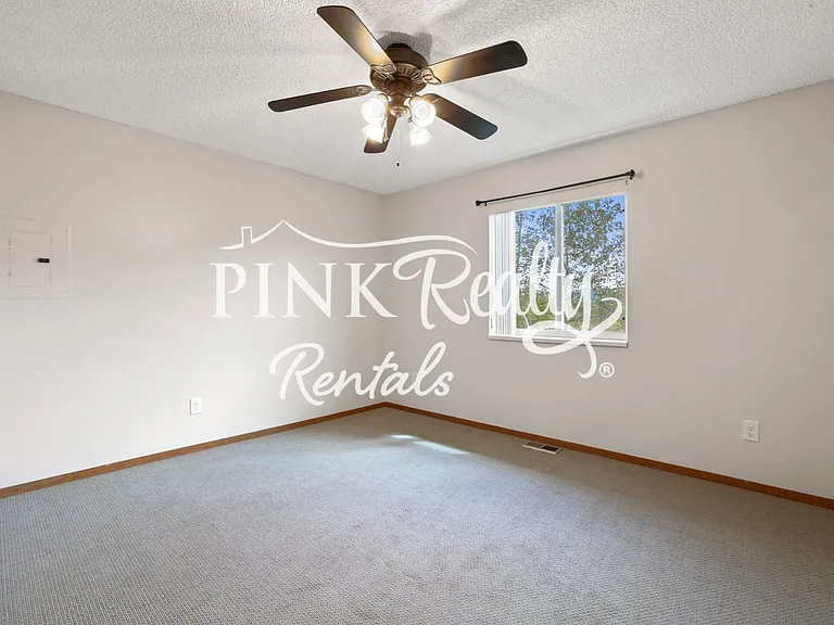 380 Paradise Cir #B6 — Photo 17